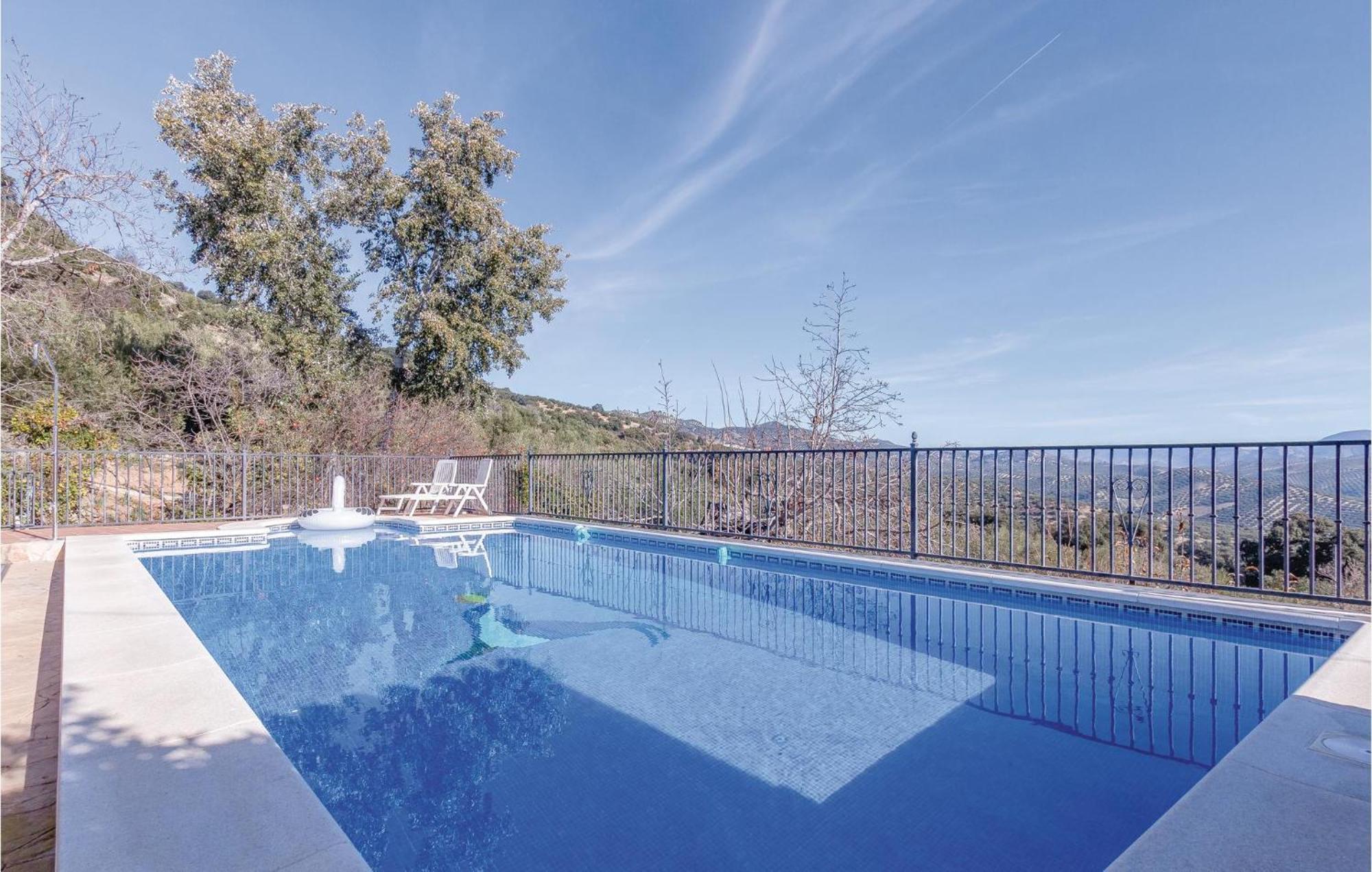 8 Bedroom Lovely Home In Iznájar Εξωτερικό φωτογραφία