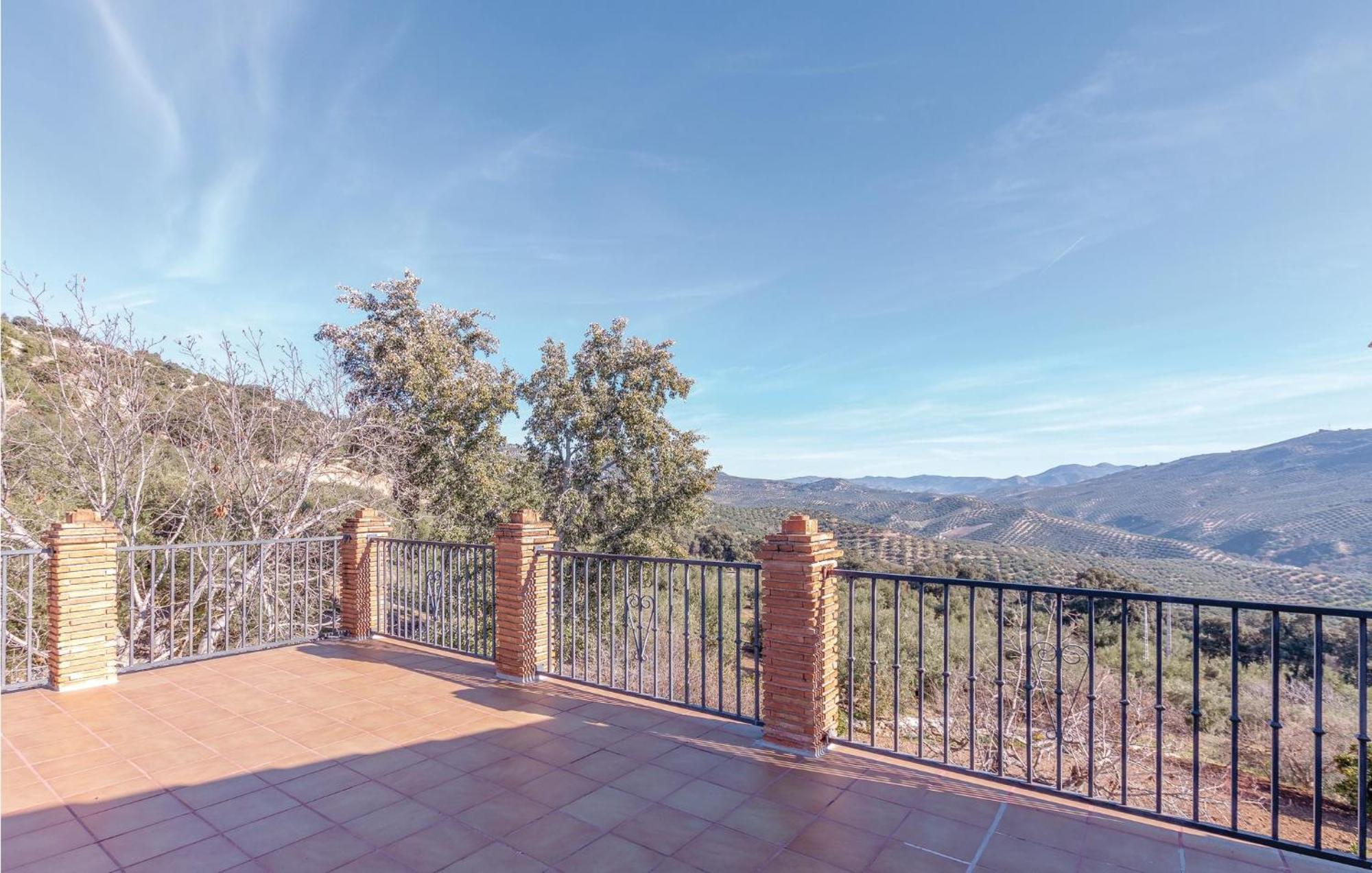 8 Bedroom Lovely Home In Iznájar Εξωτερικό φωτογραφία
