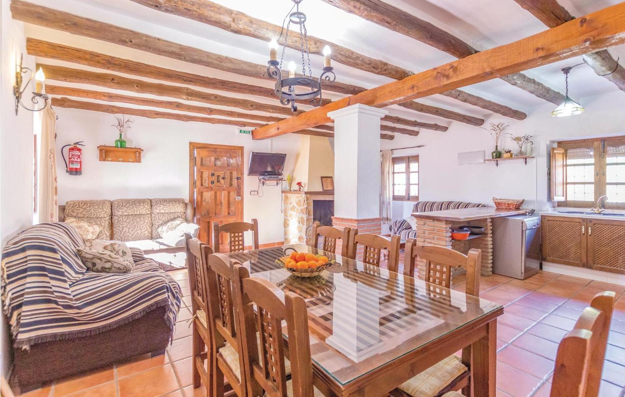 8 Bedroom Lovely Home In Iznájar Εξωτερικό φωτογραφία