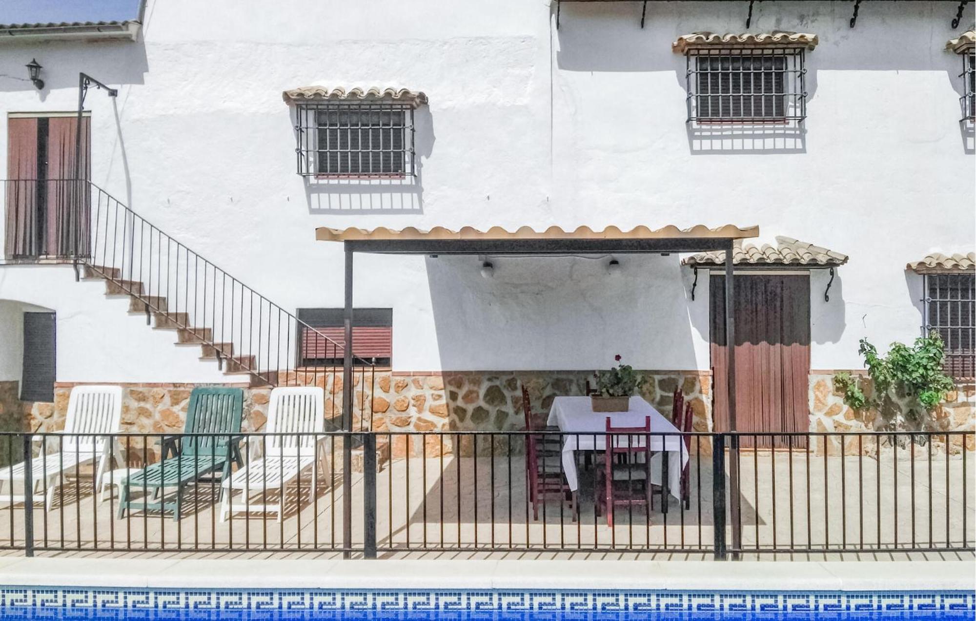 8 Bedroom Lovely Home In Iznájar Εξωτερικό φωτογραφία